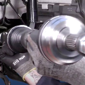 Démontage et montage d'une transmission complète sur un véhicule Démontage et montage d'une transmission complète sur un véhicule