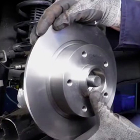 Démontage et montage d'un disque de frein arrière avec moyeu intégré (KF) Démontage et montage d'un disque de frein arrière avec moyeu intégré (KF)