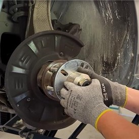 Démontage et montage d'un roulement moyeu de roue avant (TESLA modèle S) Démontage et montage d'un roulement moyeu de roue avant (TESLA modèle S)